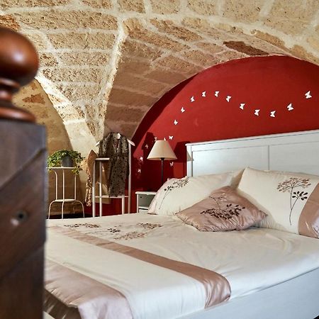 B&B Isola Dello Stampatore Lecce Bagian luar foto