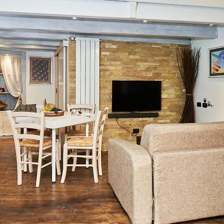 B&B Isola Dello Stampatore Lecce Bagian luar foto
