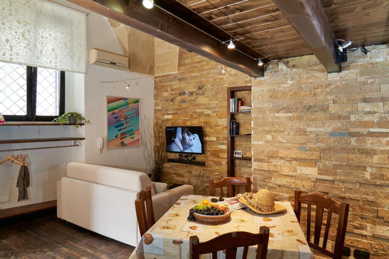 B&B Isola Dello Stampatore Lecce Bagian luar foto