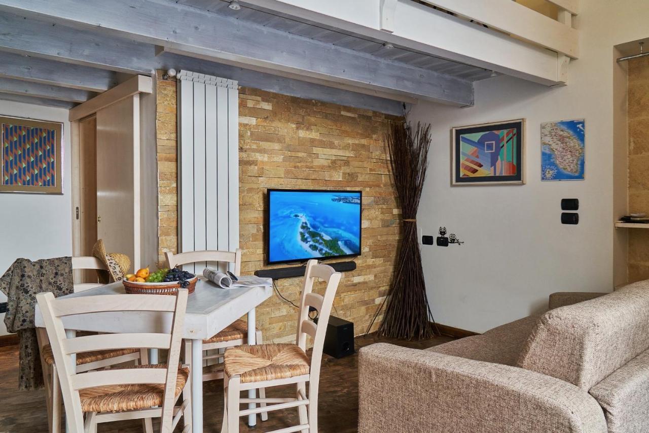 B&B Isola Dello Stampatore Lecce Bagian luar foto
