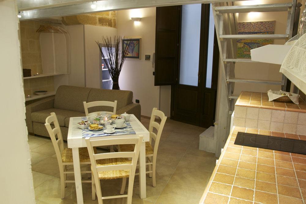 B&B Isola Dello Stampatore Lecce Bagian luar foto